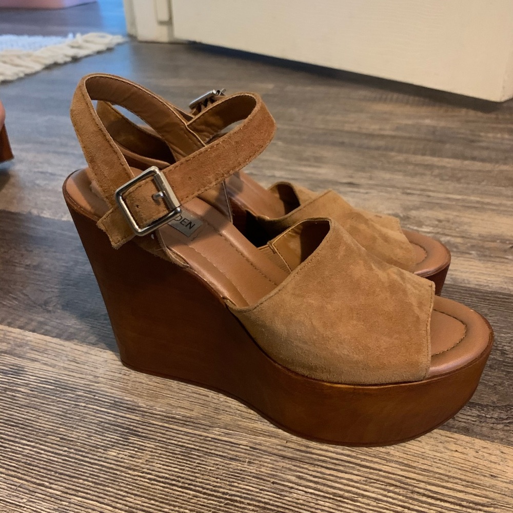 Steve Madden- Tan Suede- Wooden Heel Wedges